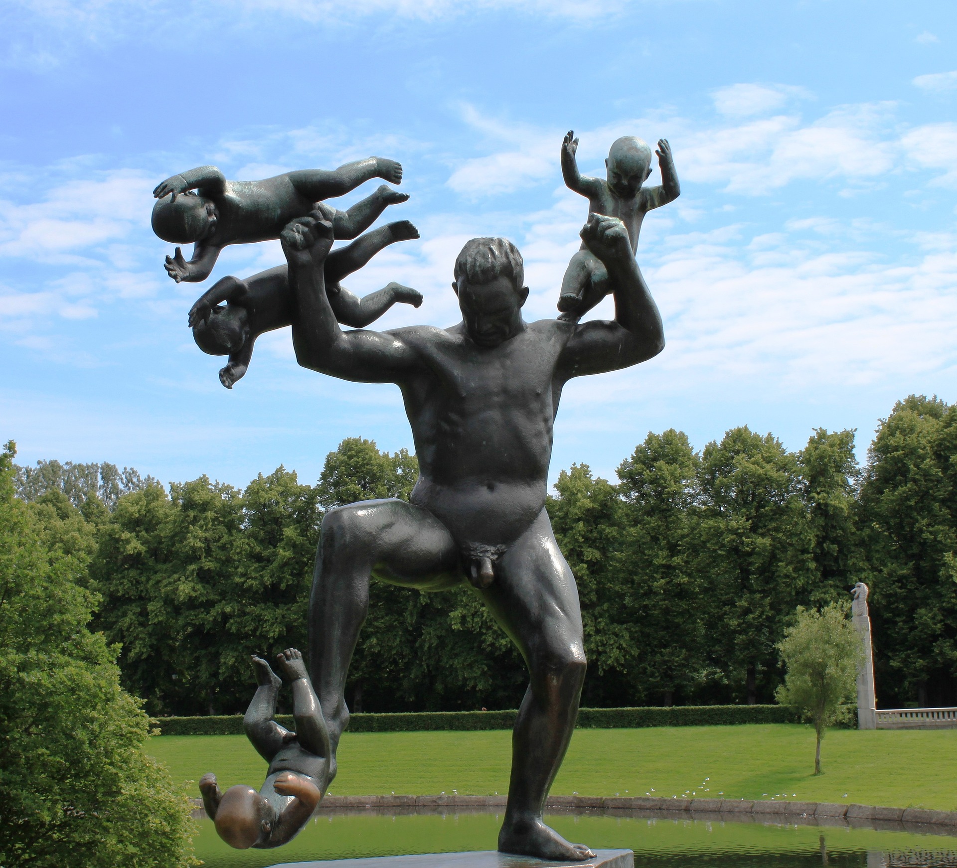 A photo of Vigeland Sculpture Park | Oslo: A Must See List of Unique Sites And Museums | Amitylux Tours | Scandinavian Guided Tours | VIP & Luxury Experiences in the Nordics