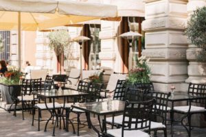 Heritage Hotels in Helsinki, Hotel Kamp, outside tables at the bistro