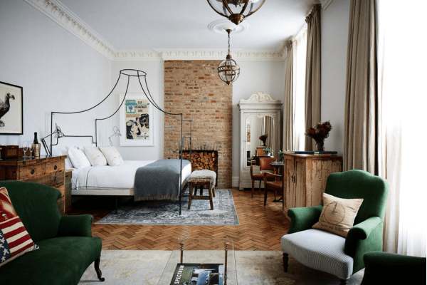 artistic interior of Artist Residence London