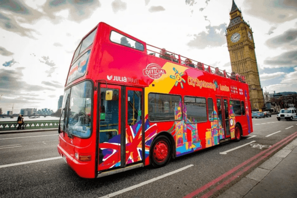 London's tourist bus