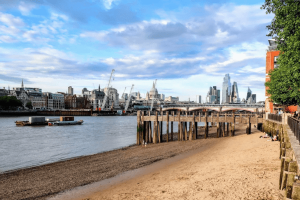 Thames Beach