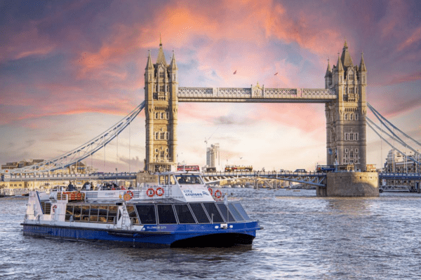 thames river cruise in London