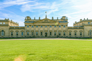 palaces in england